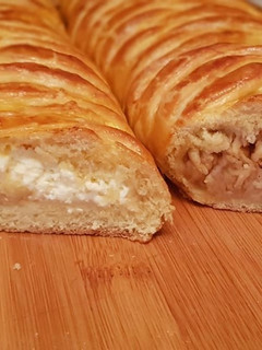 Túrós meggyes, almás fonott recept fotója