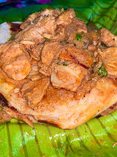 கிழி சிக்கன் பரோட்டா / பொட்டலம் சிக்கன் பரோட்டா (Kizhi chicken parotta recipe in tamil) செய்முறை முக்கிய புகைப்படம்