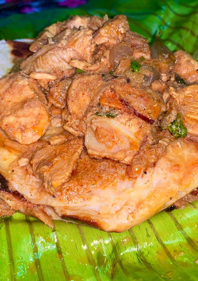 கிழி சிக்கன் பரோட்டா / பொட்டலம் சிக்கன் பரோட்டா (Kizhi chicken parotta recipe in tamil) செய்முறை முக்கிய புகைப்படம்