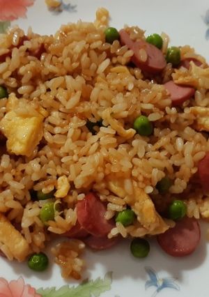 Foto principal de Arroz frito con toque de salsa de soja y Tabasco