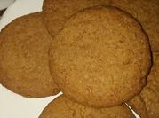 Una foto de polvorones de canela