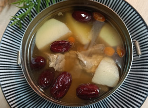 枸杞排骨山藥湯 的食譜成品照片