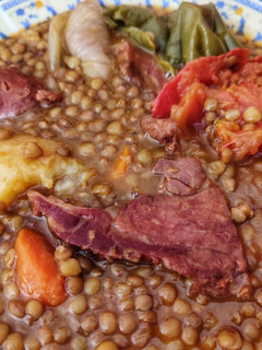 Una foto de Lentejas con verduras y chorizo