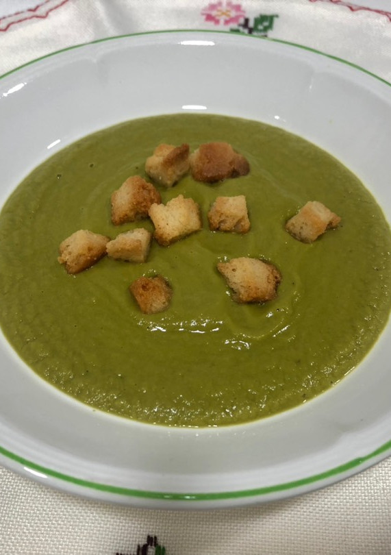 Una foto de Crema de lechuga y otras verduras