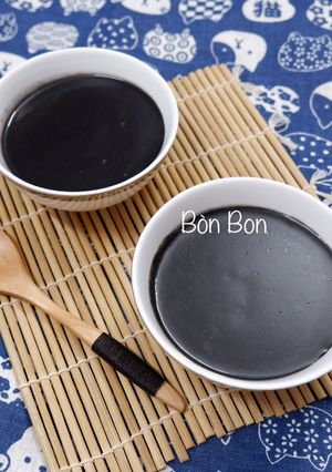 Hình của món Chè Mè Đen (Hak Zi Ma Wu) 黑芝麻糊.