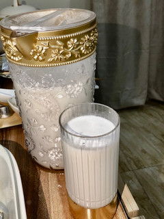 A picture of Coconut milk drink.