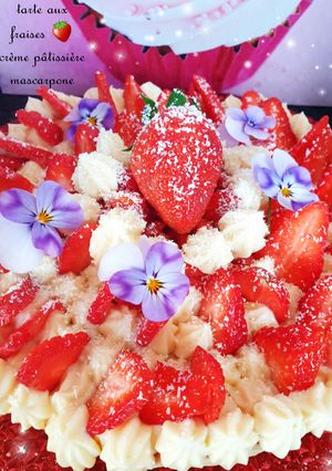 Une photo de Tarte aux fraises 🍓 crème pâtissière mascarpone 😋 #mai