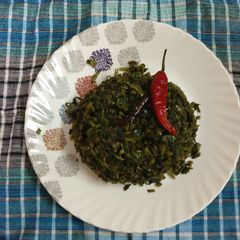 A picture of Nari ya kermuaa ka saag.
