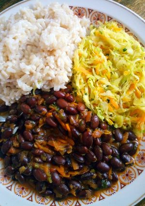 A picture of Black beans,brownrice&cabbage #maindish#teamalpha#luhyalocaldish.