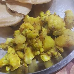 A picture of Gobhi aloo.