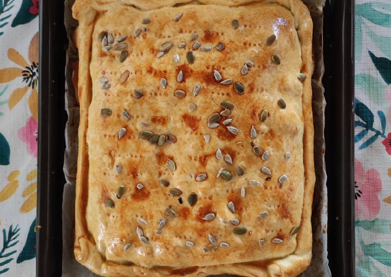 Empanada de pollo con salsa barbacoa