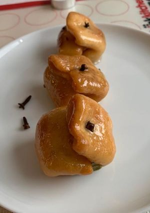 लवंग लतिका (lavang latika recipe in marathi) रेसिपी चे मुख्य फोटो 