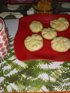 वेज मोमोस (Veg momos recipe in Hindi) रेसिपी मुख्य फोटो