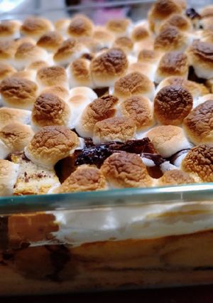 A picture of S'mores bread pudding.