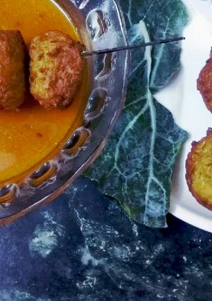 A picture of Potatoes and lauki kofta.
