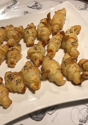 Une photo de Minis croissants au cheddar, pecorino et pavot bleu