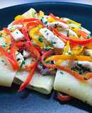 Paccheri con mini peperoni multicolori e pesce spada