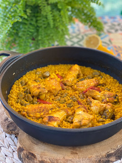 Una foto de Arroz de alitas de pollo súper fácil y rápido