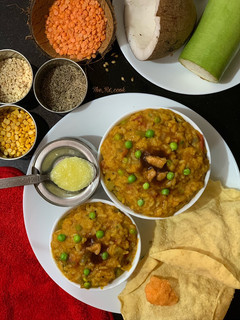 A picture of Bottle gourd sambar rice one pot meal.