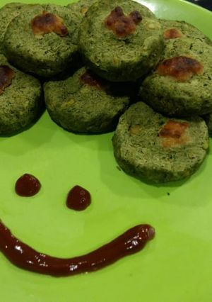 A picture of Palak chhole tikki.