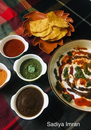A picture of Chatkharaydaar Dahi Baday.