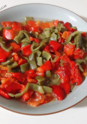 Une photo de Salade duo de poivrons 🍴
