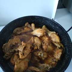 รูปของ Zancos de pollo al vino blanco!!
