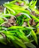 Thịt bò xào cần tây