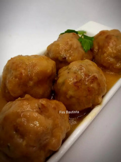 Una foto de Albóndigas con salsa española