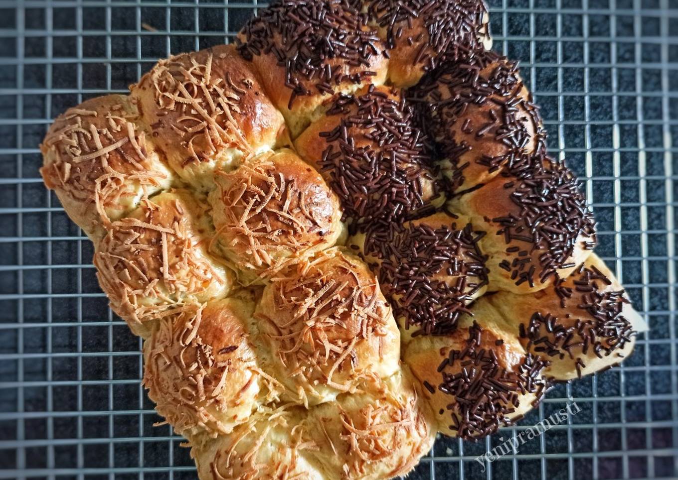 Roti Sobek Coklat Keju