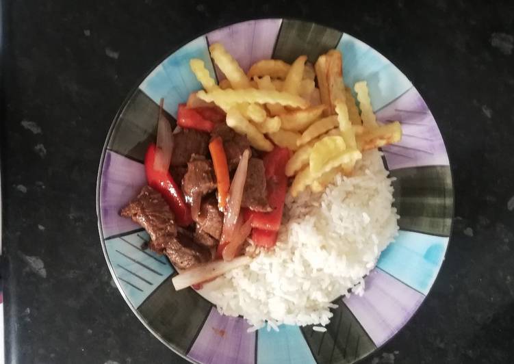Lomo saltado