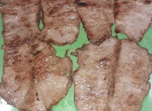 Una foto de Bistec de lomo de cerdo, en salsa de soya