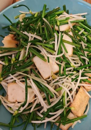 銀芽韮菜花炒魚片 的食譜成品照片