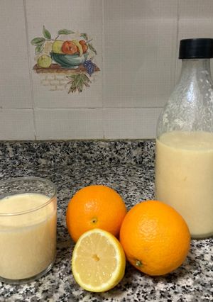 Una foto de Zumo de naranja y limón