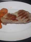 Secreto con patatas con mojo picón