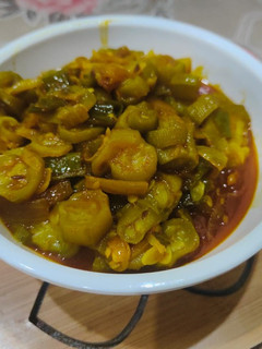 गिलकी की सब्जी 🍲 रेसिपी मुख्य फोटो