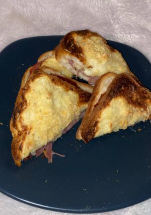 Une photo de Croque-Monsieur à la béchamel
