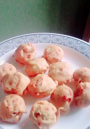 A picture of Onion chicken stuffed pakore.