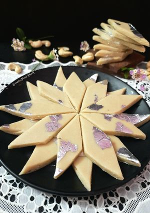 A picture of Kaju Katli.