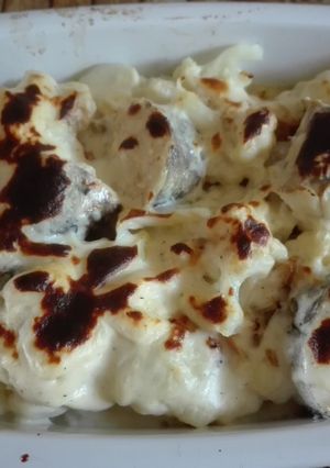 Una foto de Merluza con coliflor gratinada