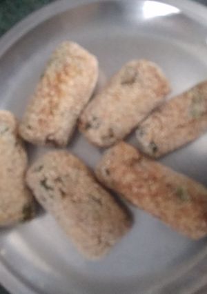 बजे हुए चावल सूजी कटलेट(bache chawal ki suji cutlet recipe in hindi) रेसिपी मुख्य फोटो