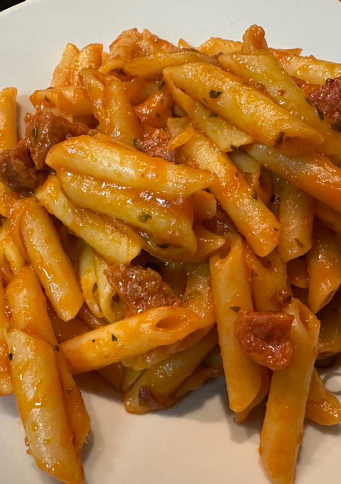 Una foto de Macarrones con chorizo