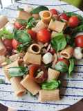 Ensalada de pasta caprese