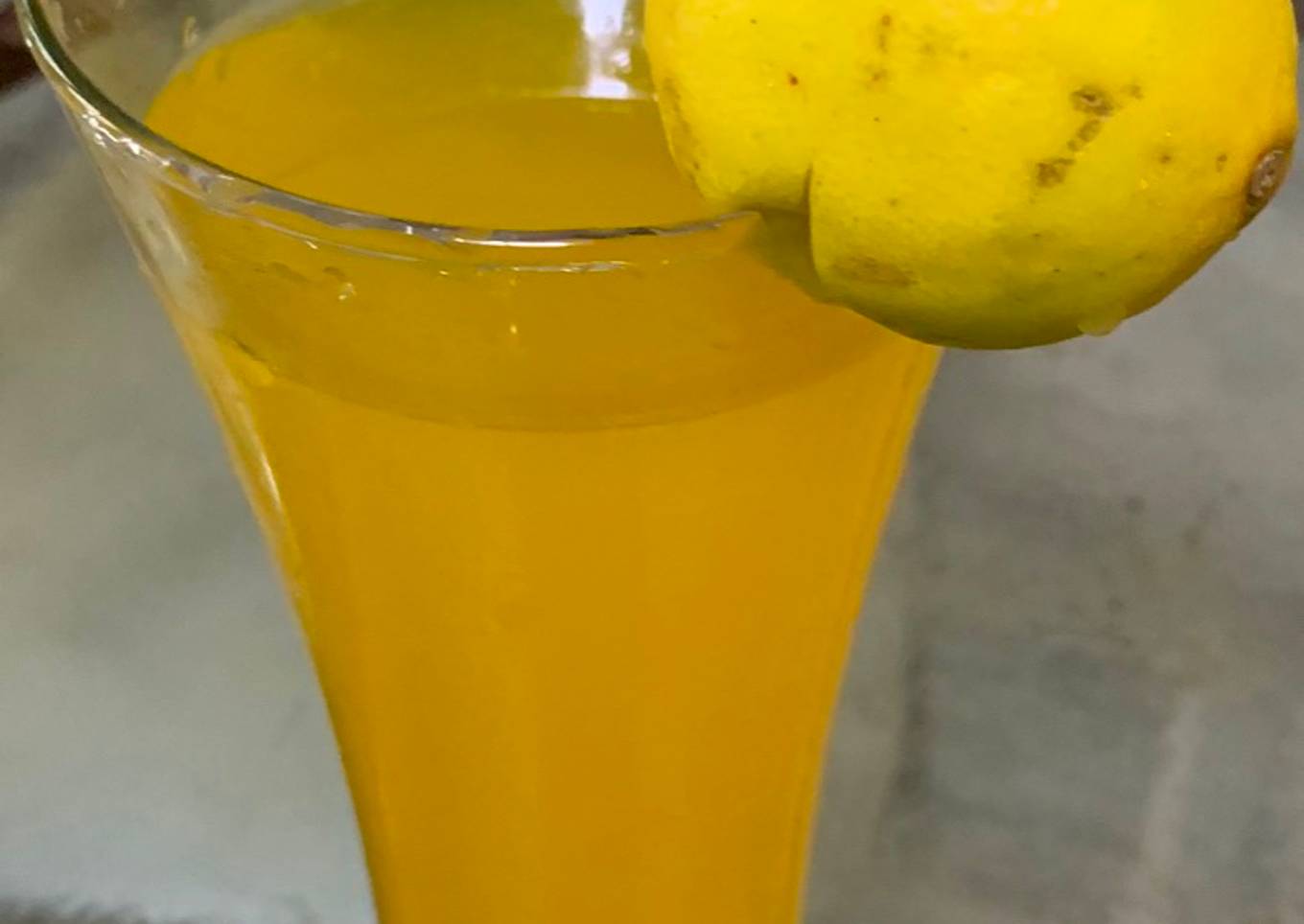 Healthy yellow Lemonade