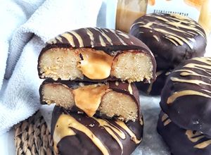Foto principal de 🍩DONUTS BOMBA RELLENOS DE CREMA DE CACAHUETE🍩