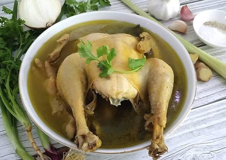 Fragrant Chicken Soup with spices and Corriander Leaves