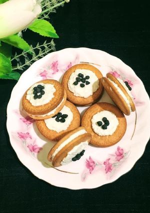 A picture of Biscuit Sandwich.