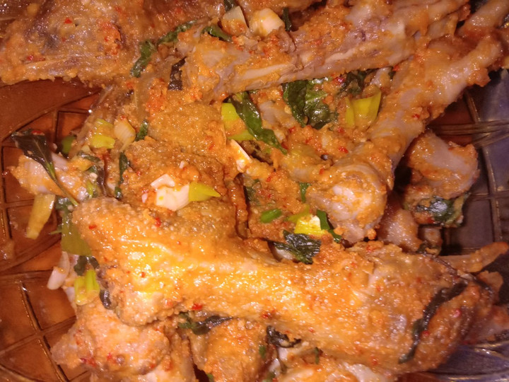 Resep Rica - Rica kepala ayam dan ceker ayam Murah