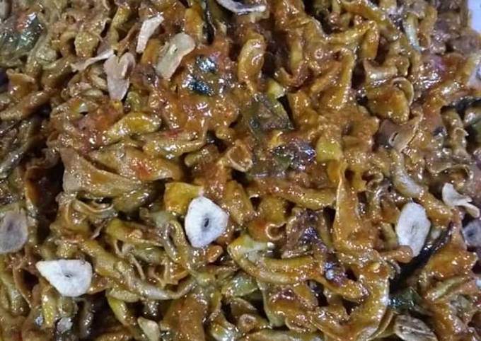 Usus ayam masak kecap pedes