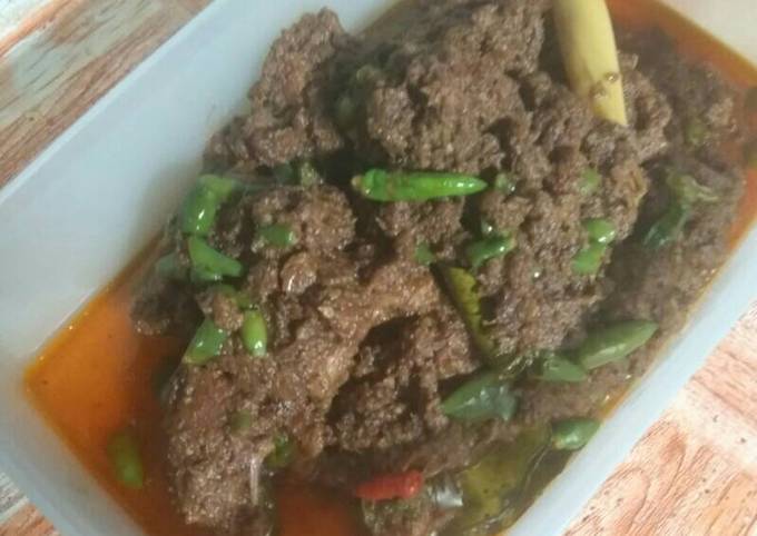 Rendang sapi pedas